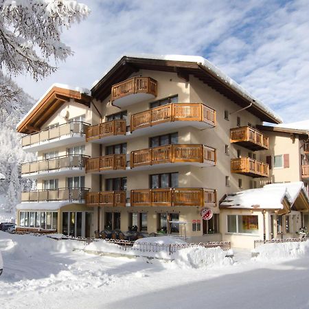 Hotel Monte-Moro Саас-Алмагел Екстериор снимка